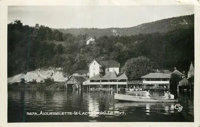 Aiguebelette-le-Lac (Savoie) — O Portão — Cigé, n°5673