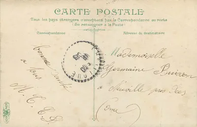 TROUVILLE - Sur la plage. — Scène de plage animée avec couple et enfant, éditeur G. P. L. n°4 — Verso