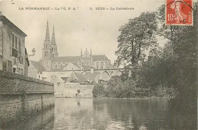 Sées — A Catedral — A "C.P.A."