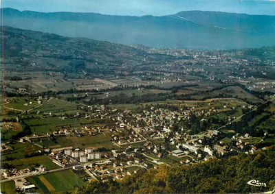 Challes-les-Eaux (73. Savoie) — Vista geral aérea — Imprimeur Combier, Mâcon