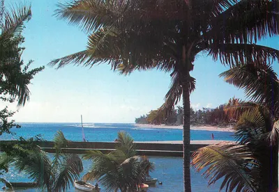 O porto de Saint-Gilles — Ilha de La Réunion (França) — Edições Serge GÉRÉBERT