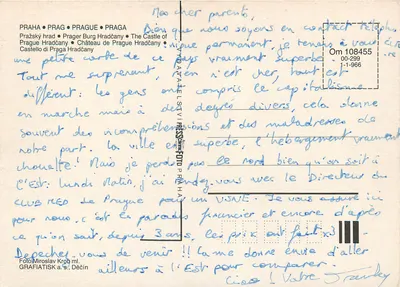 Praha — Castelo de Praga — editor GRAFIATISK a.s. Déčín, n° de série 00-299 — Verso