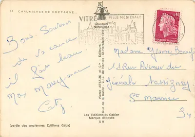 Chaumières Bretanii — Widok na wieś z dachami z trawy — Wydawca: Les Éditions du Gabier, nr 37 — Rewers