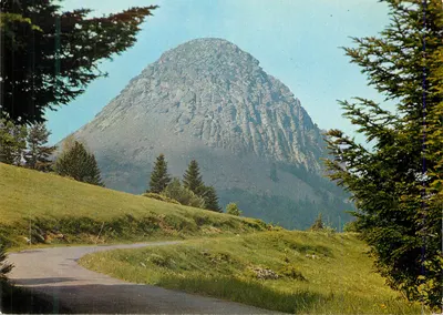 Mont Gerbier de Joncs — fonte da Loire — Éditions J. Cflard (Régnon)