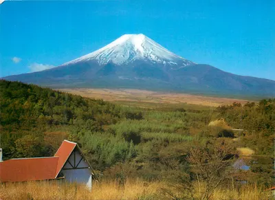 Monte Fuji nevado — vista de longe do campo de Oshino — editado pela Japan Travel Company (Nihon-Ryoko-sha), Tóquio, Japão