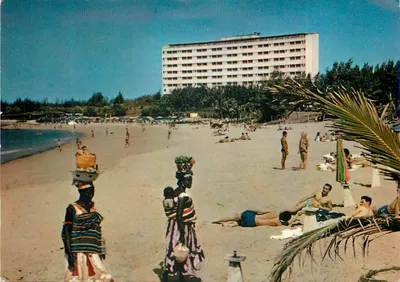 Praia de N'Gor — O Hotel dos Relais Aériens — Edições EOA-QUI