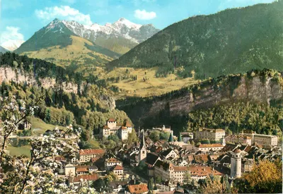 Feldkirch, Vorarlberg — vista panorâmica com montanhas nevadas — Foto Rhomberg, Dornbirn