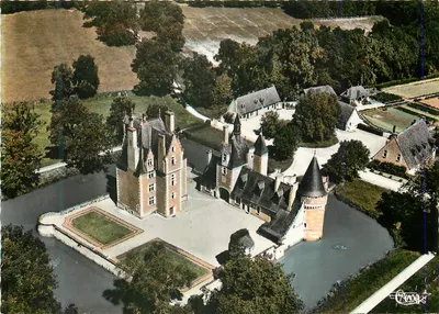 Castelo do Moulin — Lassay-près-Romorantin (41) — Combier Imprimeur