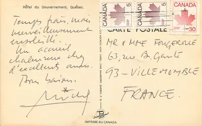 Hôtel du Gouvernement, Québec — widok budynku z samochodami z epoki — Lustrochrome, numer seryjny nie widoczny — Rewers