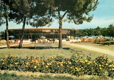 Soulac-sur-Mer — Centro de Férias C.C.A.S. — Editor Artaud Frères, Nantes-Carquefou