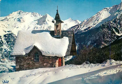 A capela das Neves — montanha nevada — editor IRIS