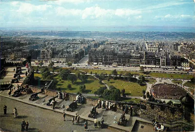 Edimburgo a partir dos Muros do Castelo — vista geral para o Firth of Forth — J. Arthur Dixon, n° 3664