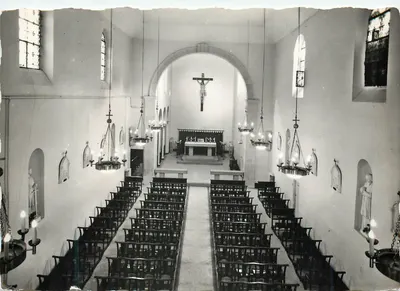 Interior da Igreja de São Justo — Marselha (Bocas do Ródano) — Sociedade Edições da França