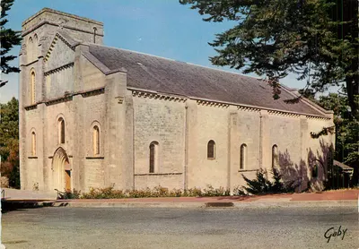 Soulac (Gironde) — Igreja do século XI — Edições Gaby