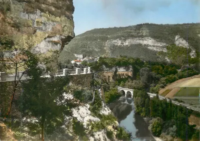 Saint-Antonin-Noble-Val — Rota turística, Ponte de Serres e Aldeia das Brousses — CIM