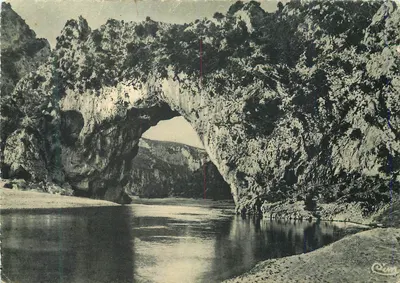 Vallon (Ardèche) — O Arco — Carta postal do editor Combier, Mâcon