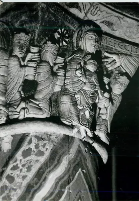 Chauvigny — Igreja de São Pedro — escultura da Virgem com o Menino — editor Jean-Noëlle, Rouillé (Vienne)