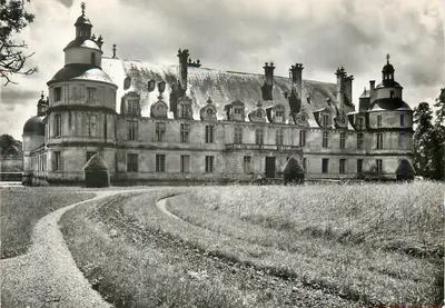 Tanlay (Yonne) — O Castelo (séculos XVI-XVII) — Fachada para o Parque — Service Commercial Grand Palais, Avenue Alexandre III - Paris