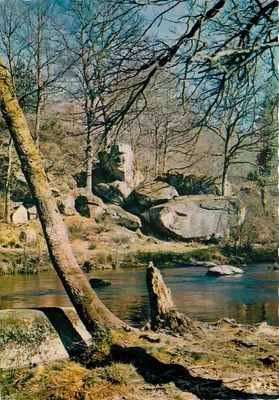 Saint-Junien (Haute-Vienne) — As Margens da Glane e o « Site Corot » — Edições Théojaac, Limoges