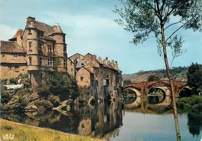 Espalions — O velho Palácio e o Ponte Vermelha — IRIS