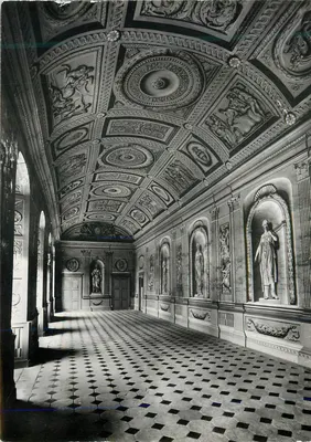 TANLAY (Yonne) — O Castelo, A Grande Galeria — Service Commercial Historiques Grand Palais Alexandre III - Paris