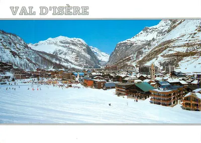 Val d'Isère — Vista geral da estação — A Igreja — Cliché e realização proibida — Edições Grenoble