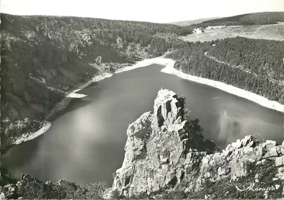 O lago branco e a rocha Hans — As Altas Vosges (alt. 1054 m) — Marasco