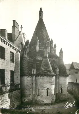 Abbaye de Fontevraud — La Tour d'Evault (oude keuken) — Éditions Estel, Parijs-XVe
