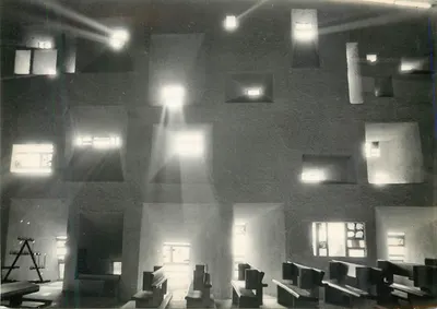 Capela de Nossa Senhora do Alto — Ronchamp (Alta-Saône) — Arquiteto: Le Corbusier