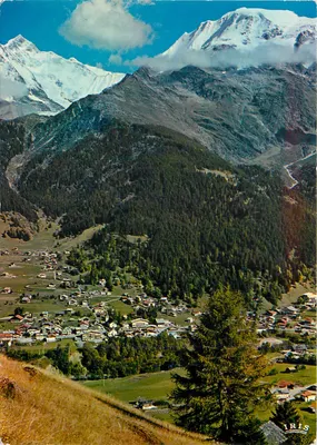 Les Contamines-Montjoie — Pejzaż ogólny, Bionnassay (4053 m.), Mont Blanc (4807 m.) i Dômes de Miage (3600 m.) — IRIS