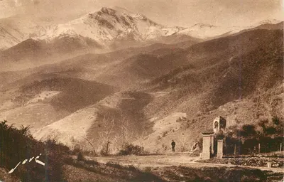 Amélie-les-Bains — Entrada do Forte e o Canigou — Edições Jové, Pau (B.P.)