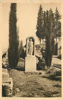 Estátua de Sylvain — Vaison-la-Romaine — Arts Graphiques Toulouse