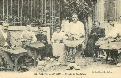 SALIES-de-BÉARN — Grupo de Sandalistas — Edição Nouvelles Galeries
