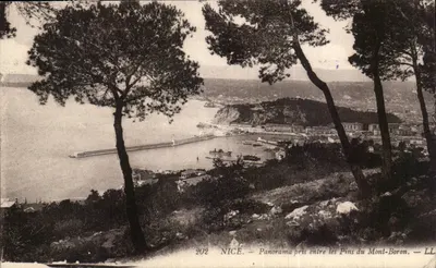 NICE — Panorama capturado entre os Pins do Mont-Boron — LL, n° 202