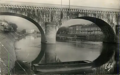 Dax (Landes) — Le Pont du Chemin de Fer — Hôtels des Baugnols et Splendid