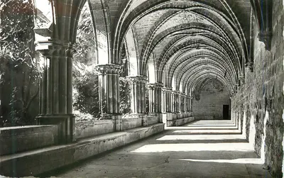 Abadia de Royaumont — O Cloître — André Leconte, editor