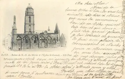 Batz - Ruínas da N.-D. do Mûrier e a Igreja de São Guénolé — ND Fotografia