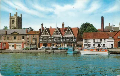 Henley-on-Thames — visão do porto com igreja e barco — J. Salmon Ltd.