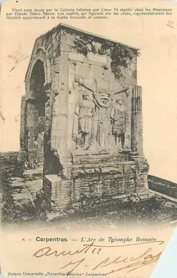 Carpentras — O Arco do Triunfo Romano — Maison Universelle, Novas Galerias