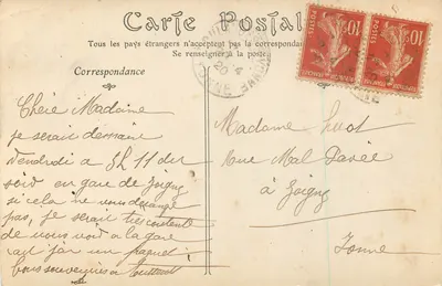 Coulanges-sur-Yonne — A Praça — Cliché A. Toulot, editor — Verso