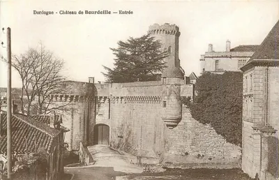 Dordogne - Castelo de Bourdeille — Entrada