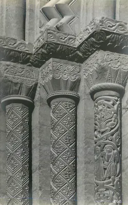 Detalhes esculpidos de colunas — editor F. & E. P. MELTON, Lincoln, Inglaterra — n° 268