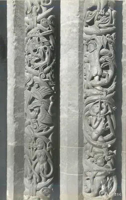 Colunas escultóricas — detalhes mitológicos — F. & E. P. Melton, Lincoln, Inglaterra