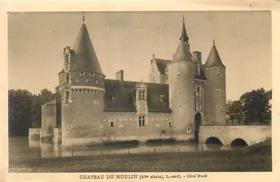 Castelo do Moulin (século XV) — L. et C. — Lado Norte