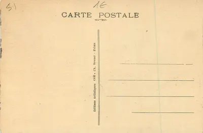 Chalons-sur-Marne — Plein van de Marechaal Foch — Hotel de Ville — Achterkant