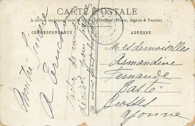 Jovem casal ao ar livre — editor não visível — número de série não visível — Verso