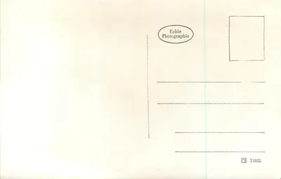 Estátuas de armaduras na Igreja Hofkirche — Innsbruck — Verso