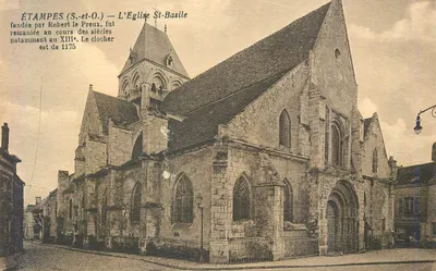 ÉTAMPES (S.-et-O.) — A Igreja de São Basílio — Coleção Artística E. Rameau
