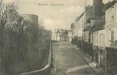 Dourdan - Rue de Chartres — Editor A. Bouteville, n° 307
