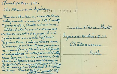 Notre-Dame de la Sainte-Trinité — Statua z XIV wieku z marmuru z Paros — Kaplica Cluis-Desscuc (Indre) — Rewers